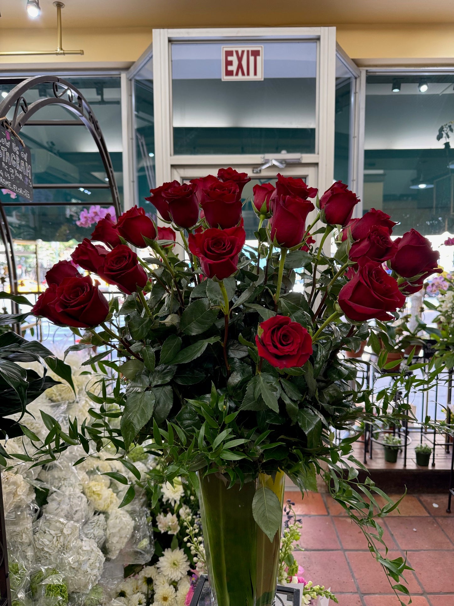 
                    
                      Rose and ranunculus elegant bowl arrangement – Jerome Florists NYC
                    
                  